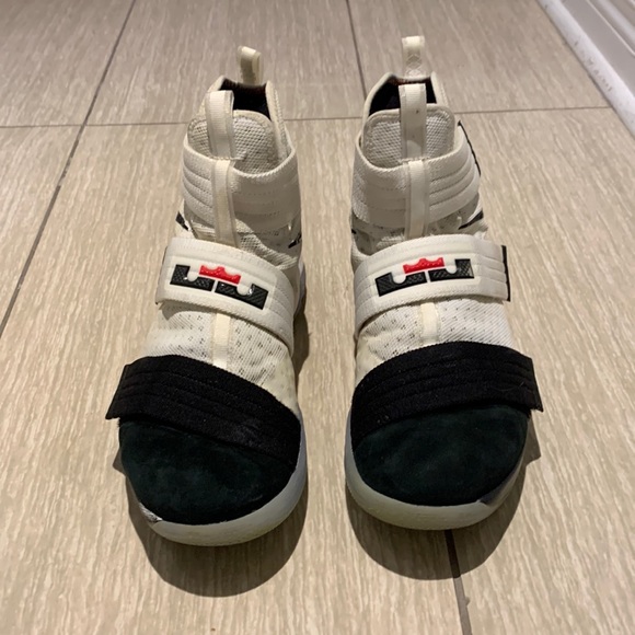 Nike Lebron Soldier 10 Men’s Basketball Shoes White/Black - Picture 1 of 5
